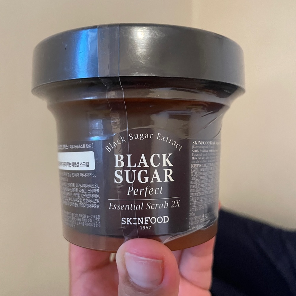 Skinfood black sugar mask brand new from Korea
